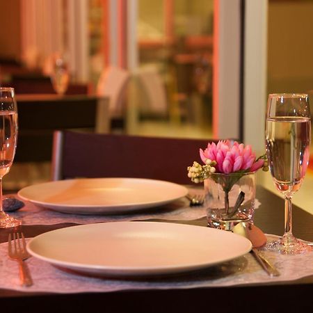 Nest Boutique Resort Bangkok Kültér fotó