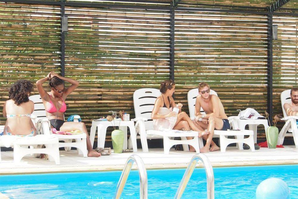 Nest Boutique Resort Bangkok Kültér fotó