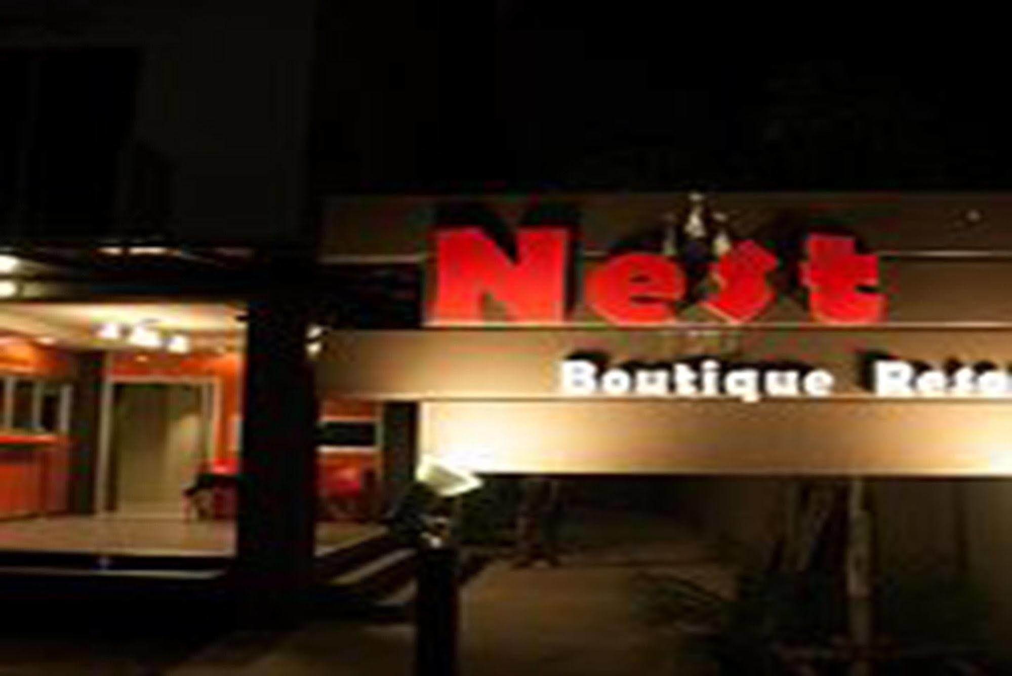 Nest Boutique Resort Bangkok Kültér fotó