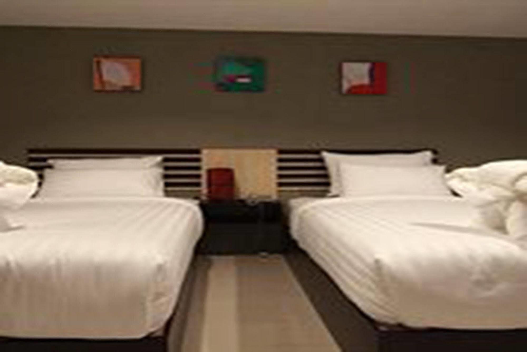 Nest Boutique Resort Bangkok Kültér fotó
