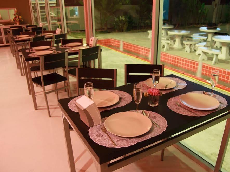 Nest Boutique Resort Bangkok Kültér fotó